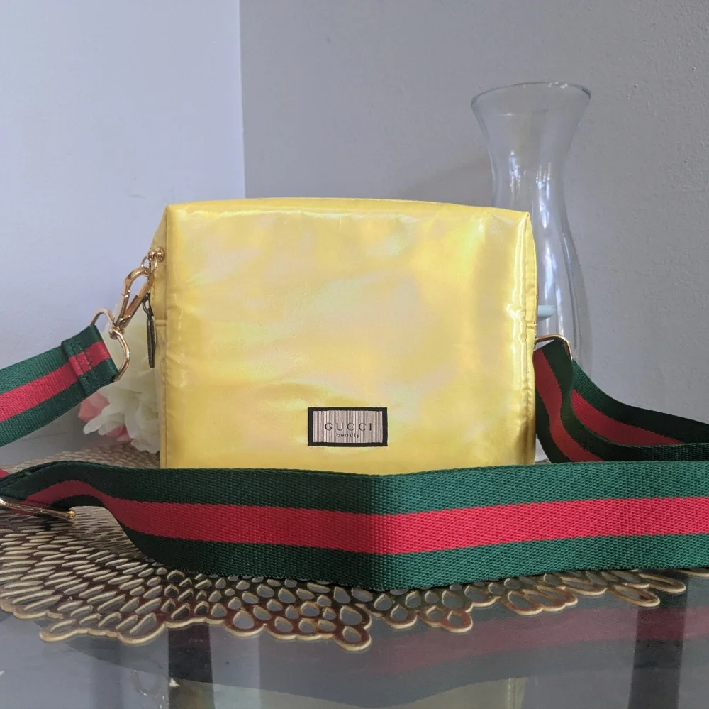 Gucci - Picture 1 of 8